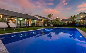 Ash Grove Boutique Motel